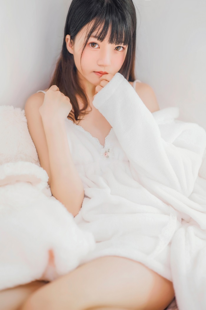 萝利风COS 桜桃喵 – 冬眠套装