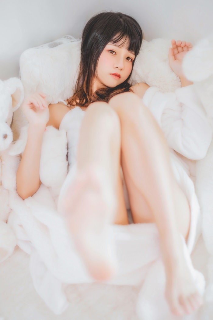 萝利风COS 桜桃喵 – 冬眠套装