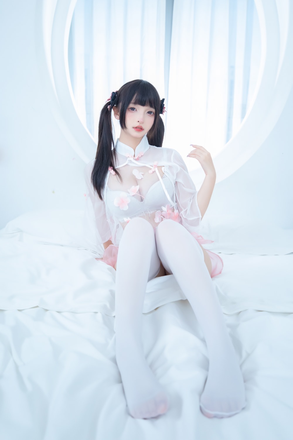 神楽坂真冬写真《蜜桃雪糕》