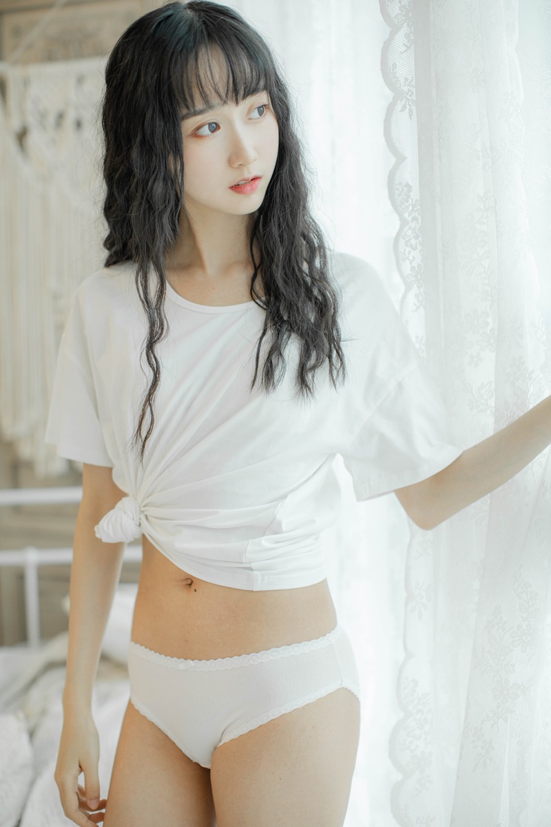 木绵绵OwO 3套内依电子图