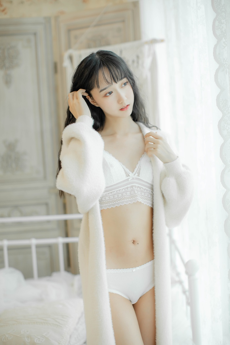 木绵绵OwO 3套内依电子图
