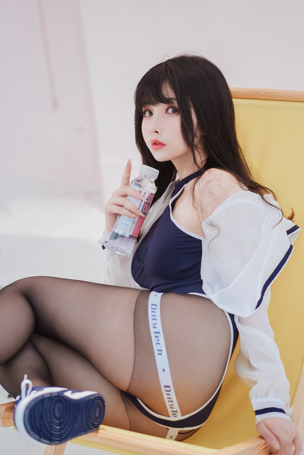 rioko凉凉子 天台竞泳