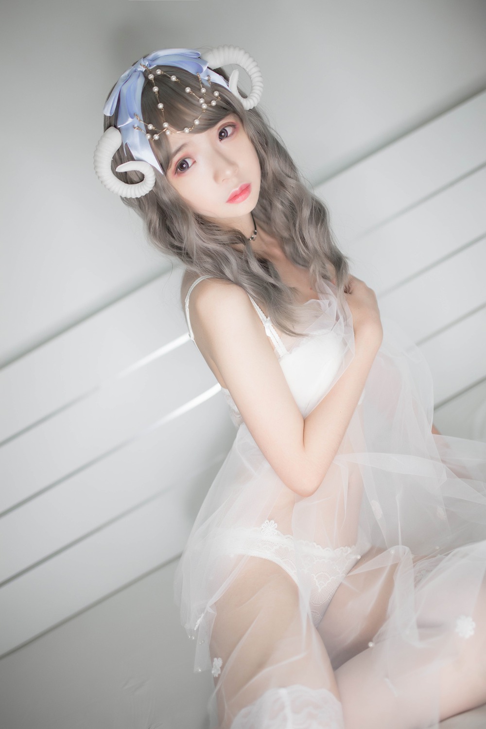 疯猫ss 白内依