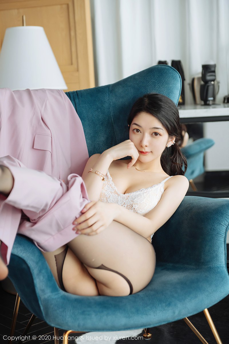 Angela小热巴