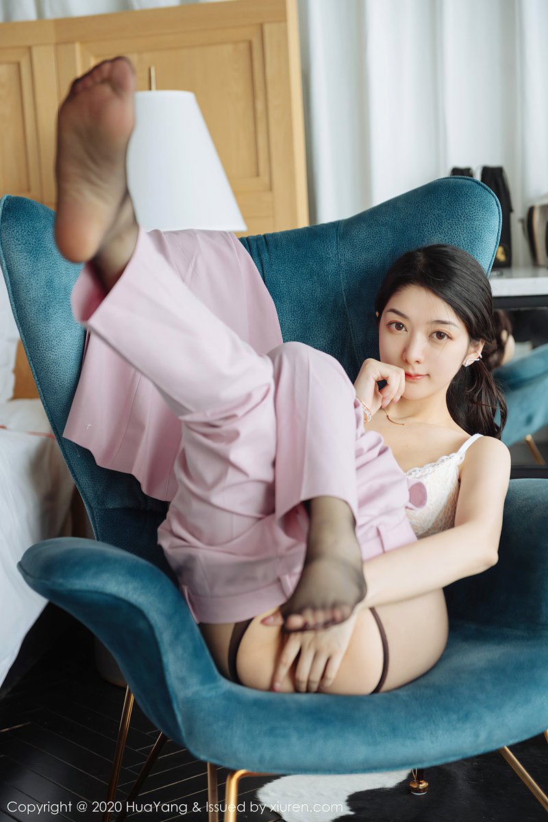 Angela小热巴