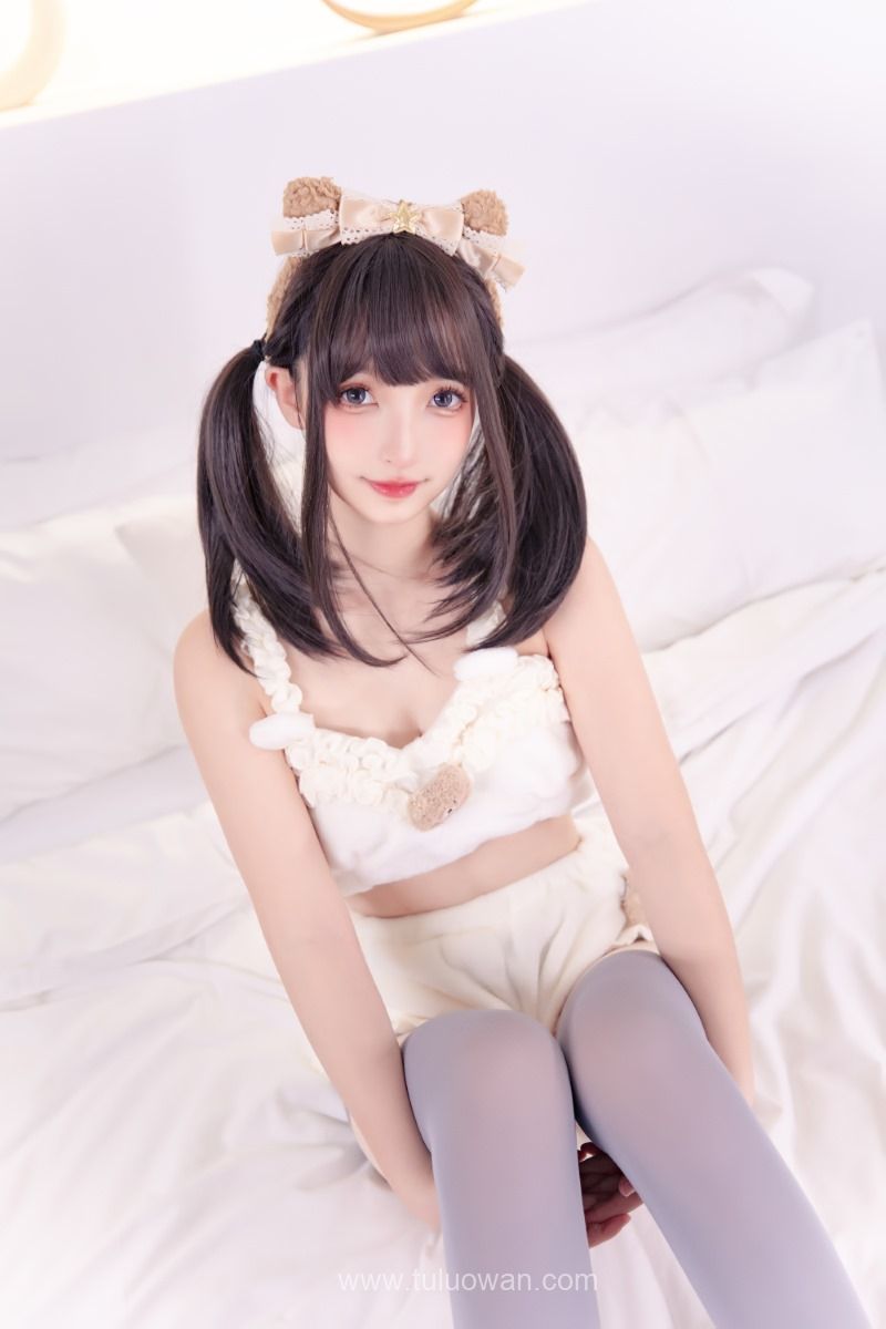 神楽坂真冬写真-《草莓胖次》