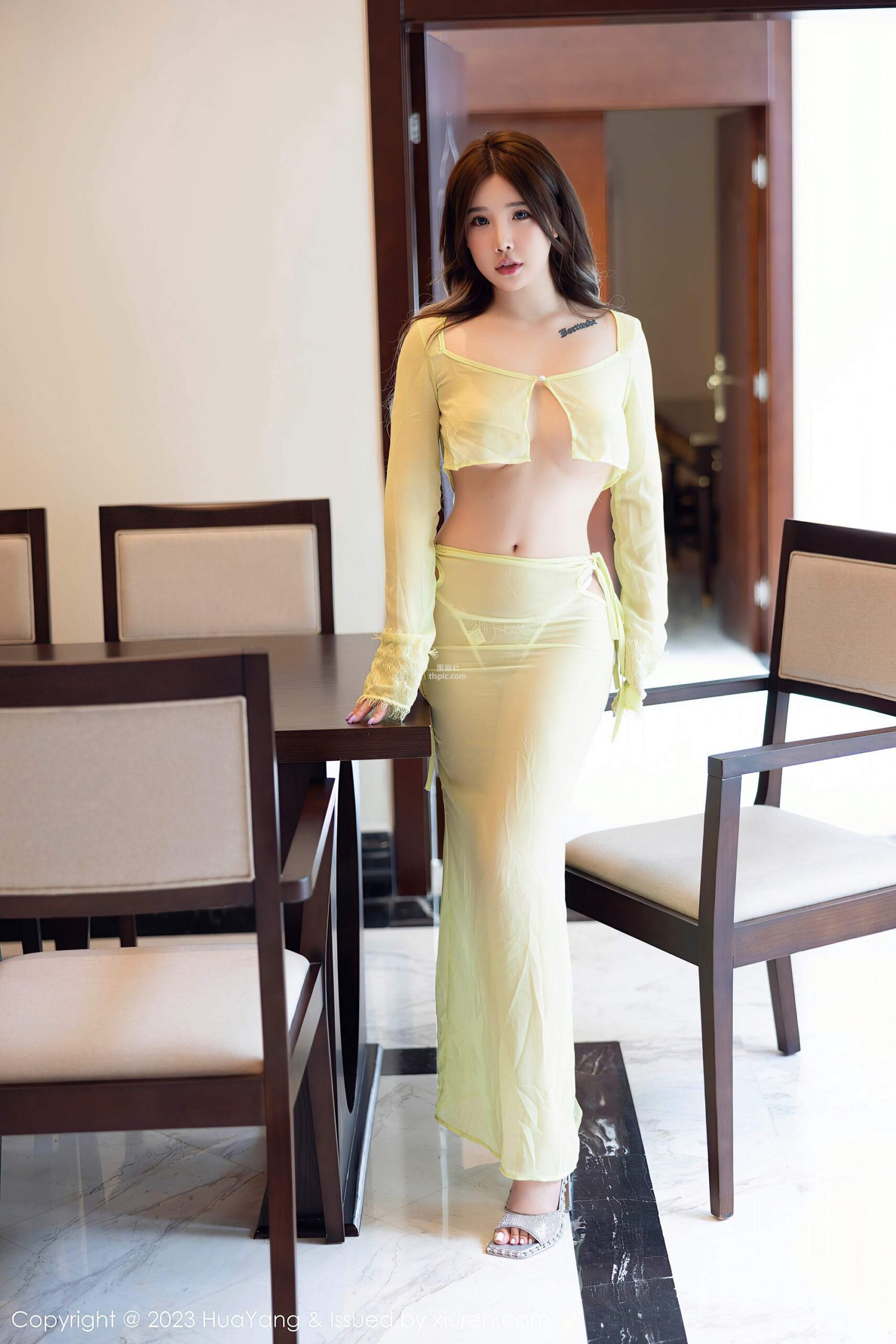 小海臀Rena