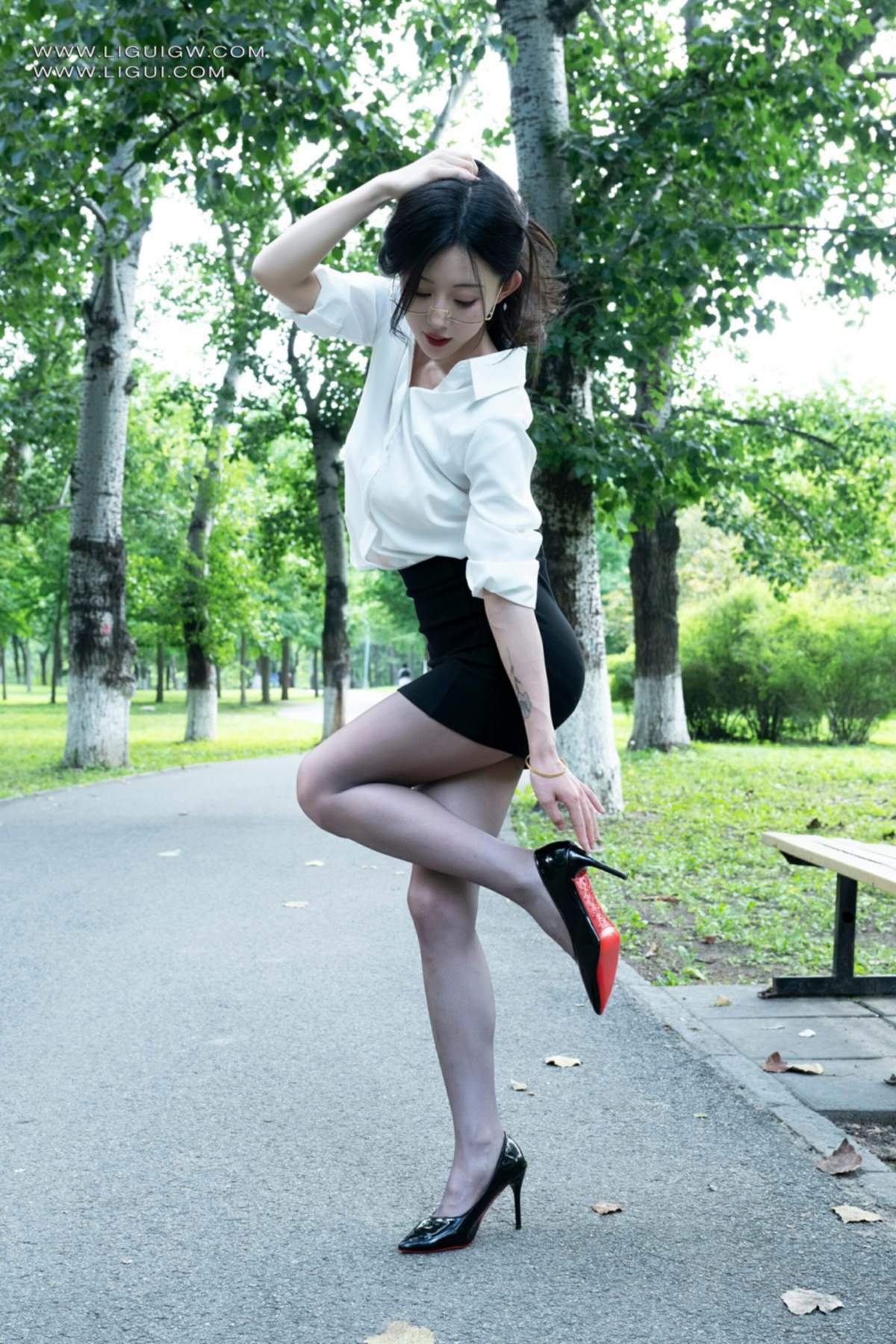 [Ligui丽柜] 2026.07.10 夏日里的嘿丝倩影 Xianxian