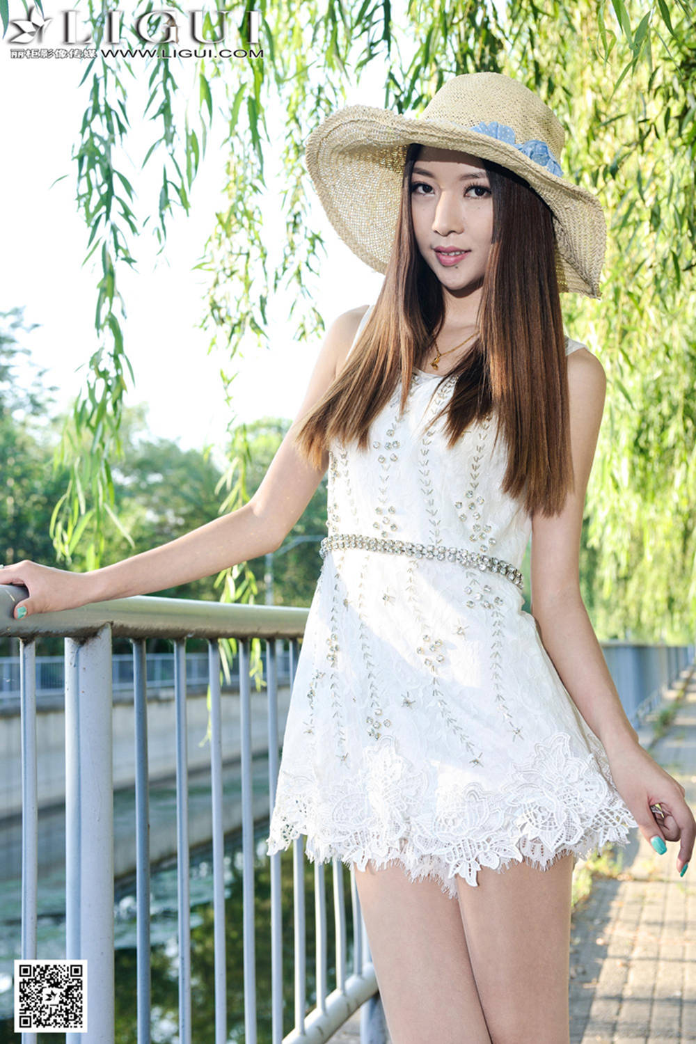 [丽柜] 2015.05.02 网络丽人 Model 文欣