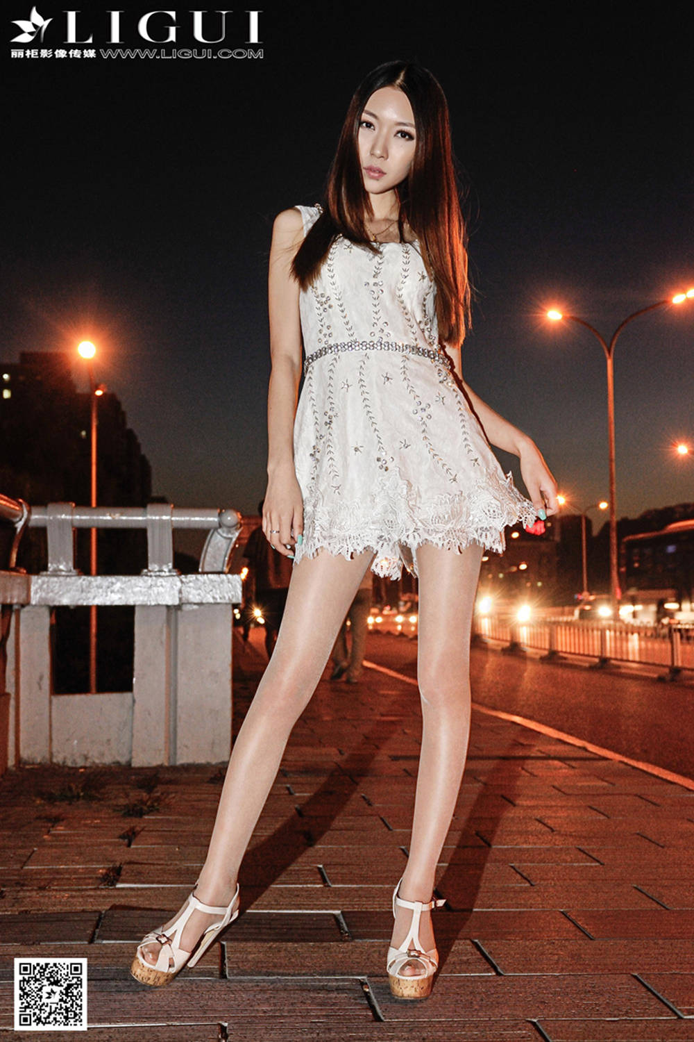 [丽柜] 2015.05.06 网络丽人 Model 文欣