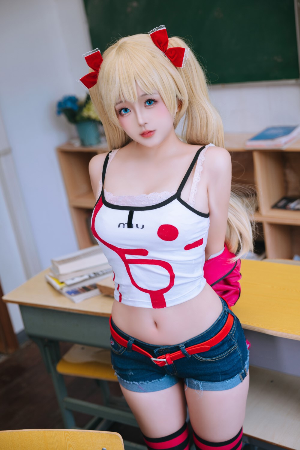 日奈娇 秋月爱莉