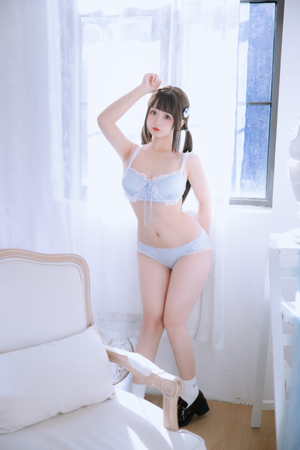 日奈娇 美术生