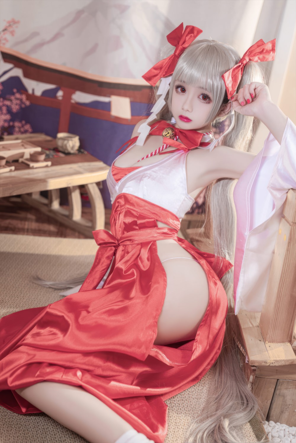 日奈娇 碧蓝航线 可畏巫女