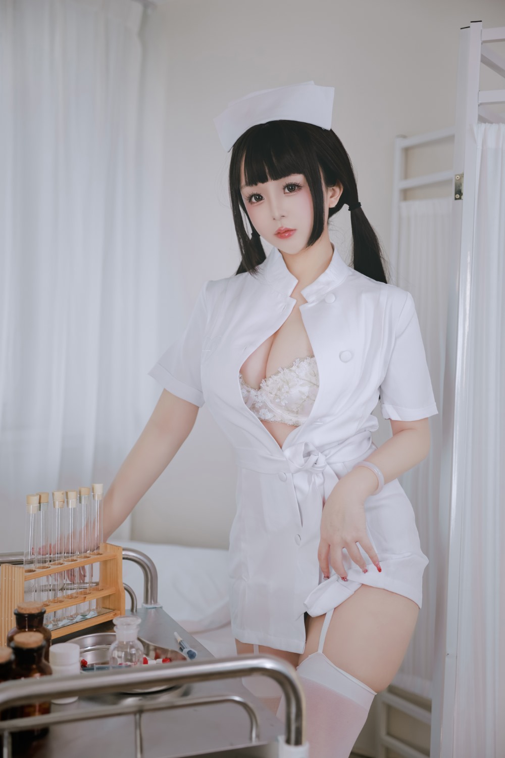 日奈娇 诊所护士