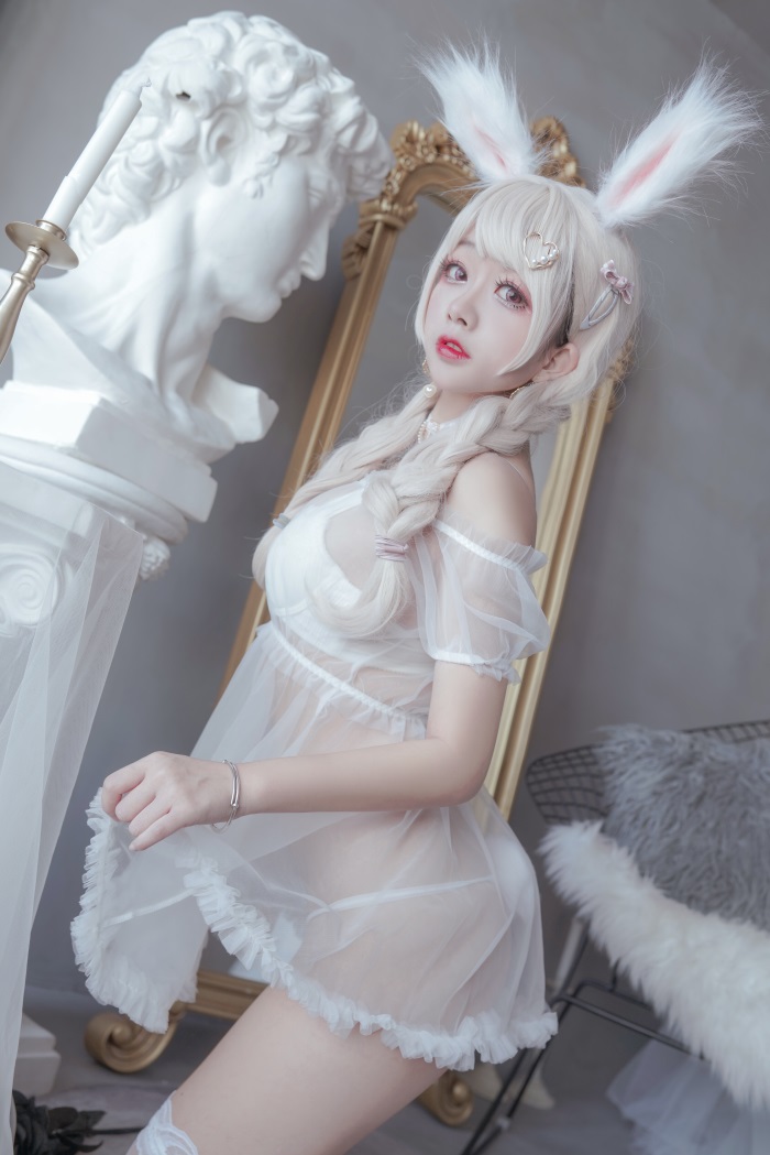 日奈娇 – 猫与兔