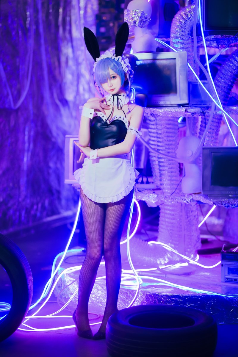 封疆疆v 蕾姆兔女郎