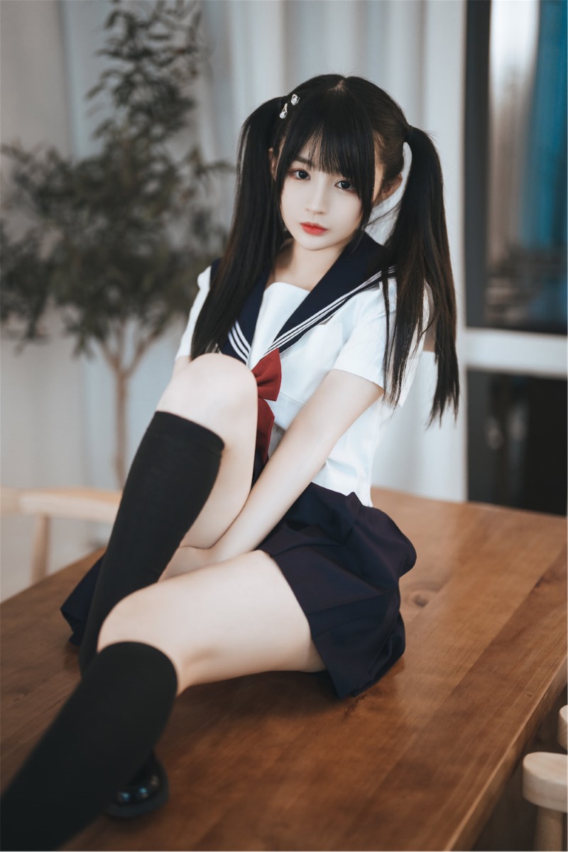 桜井宁宁 双马尾JK