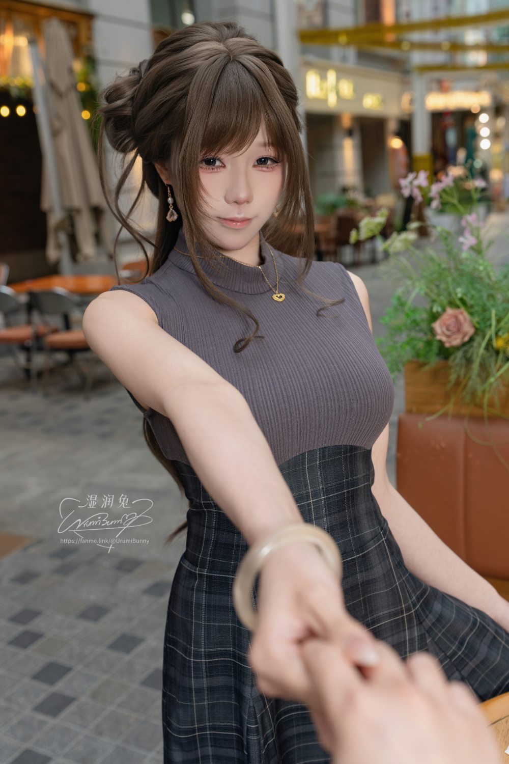 咬一口兔娘(黏黏团子兔) 5月作品『网友的一日约会』