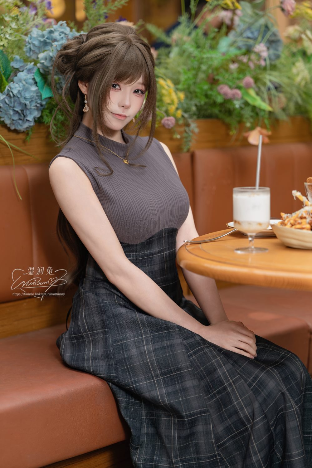 咬一口兔娘(黏黏团子兔) 5月作品『网友的一日约会』