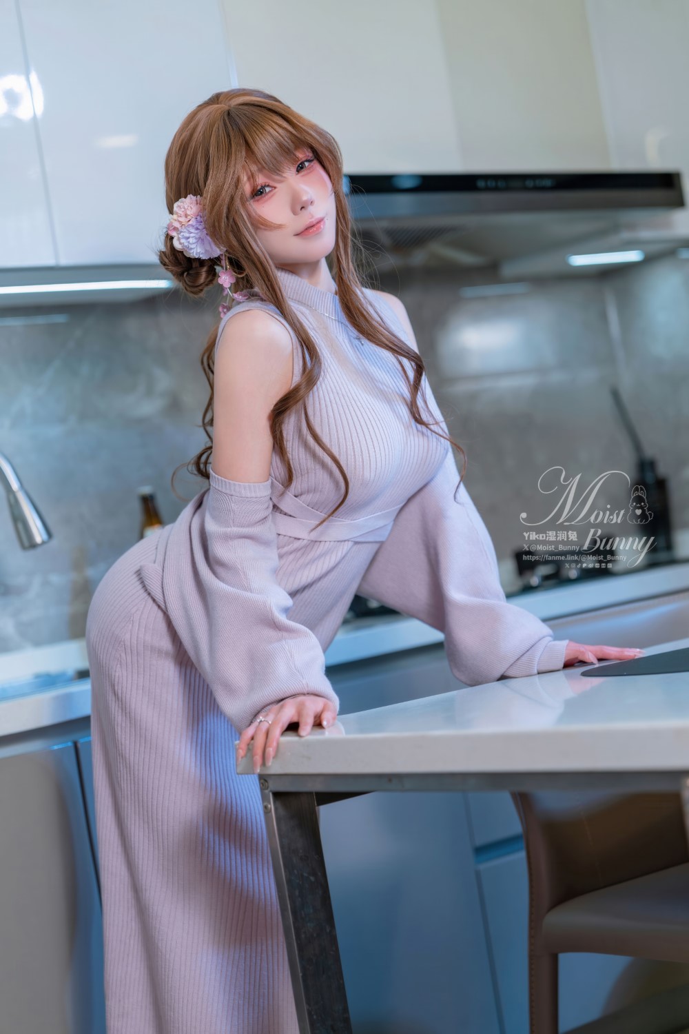 咬一口兔娘(黏黏团子兔) 2026年1月作品 在丈夫身边