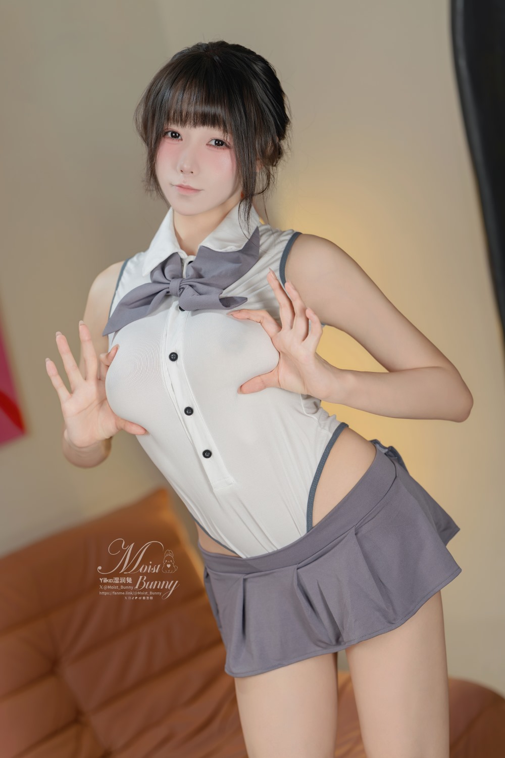 咬一口兔娘(黏黏团子兔) 25年8月月票特典 顶级接待