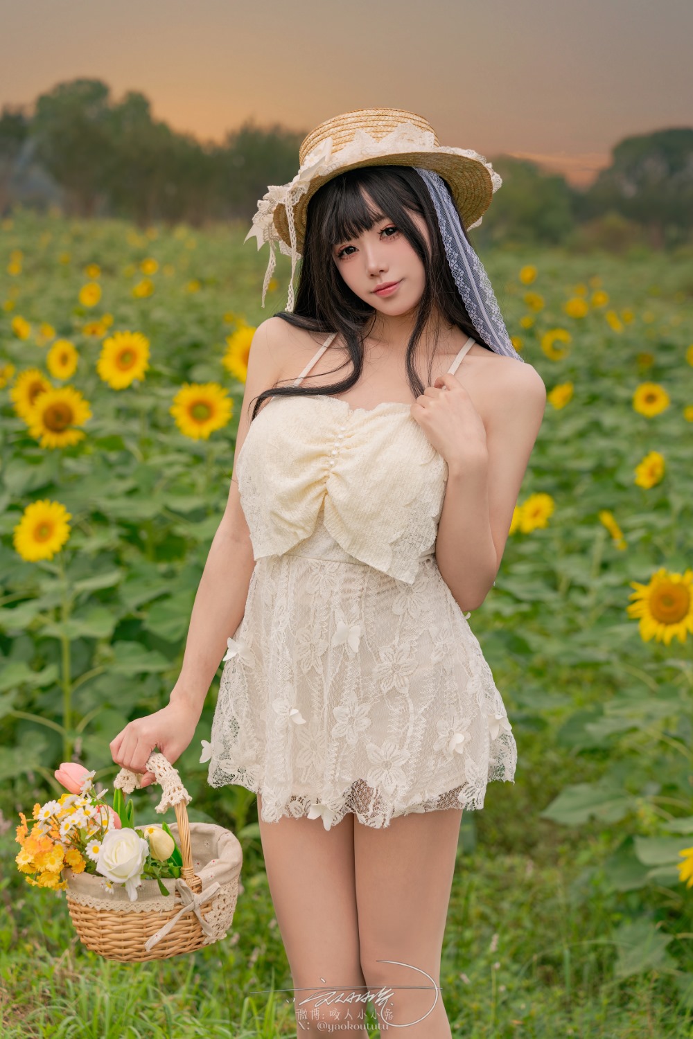咬一口兔娘(黏黏团子兔) 夏の葵