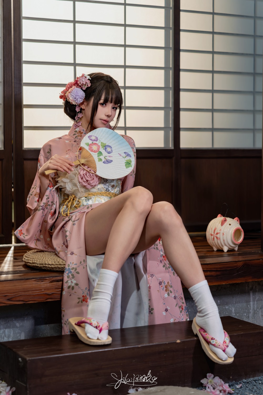 咬一口兔娘(黏黏团子兔) 温泉の女将