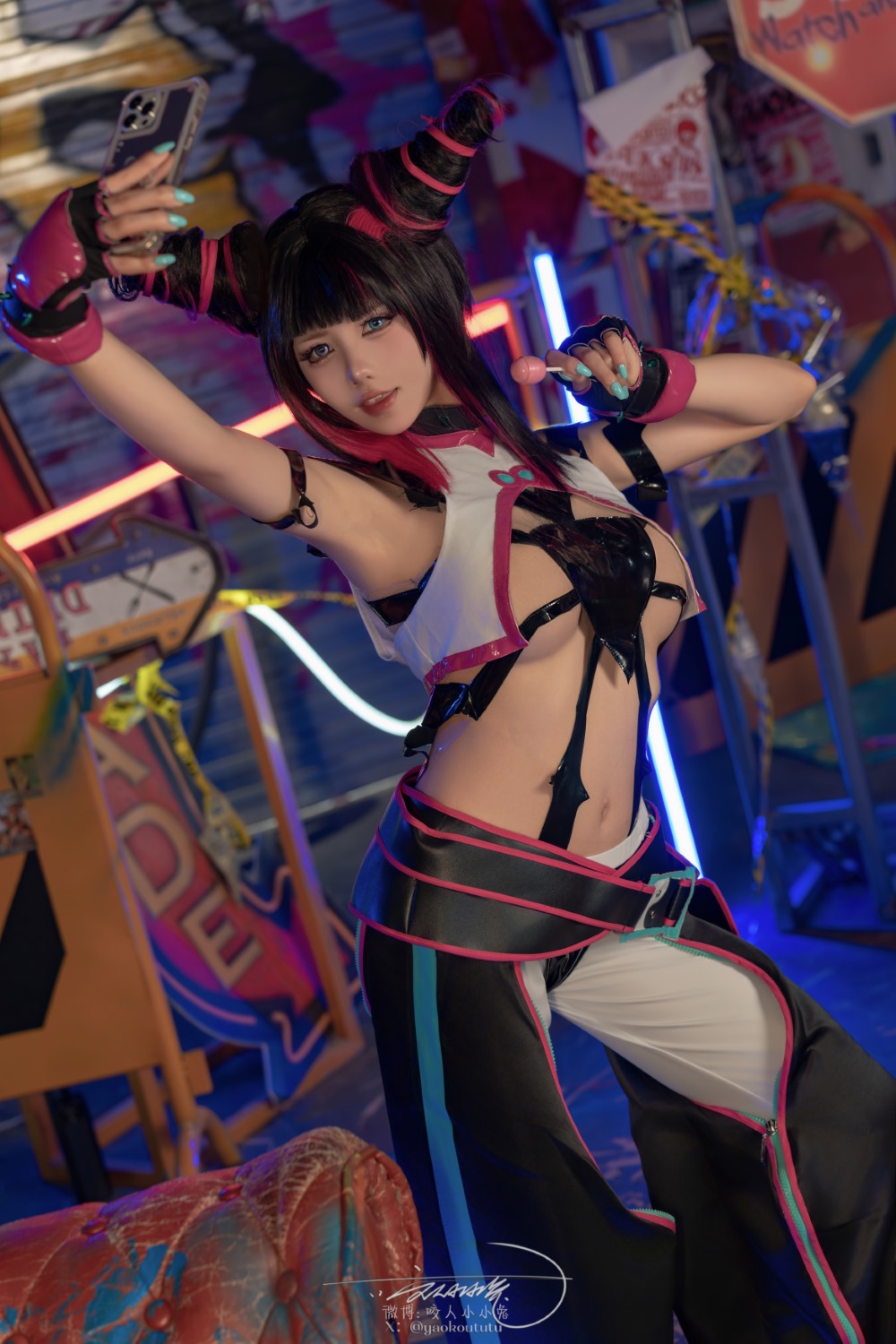 咬一口兔娘(黏黏团子兔) 街霸-韩蛛俐