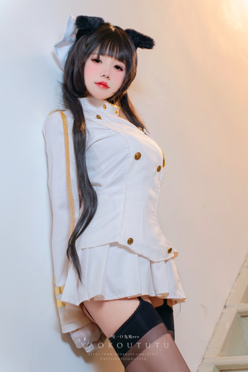 咬一口兔娘(黏黏团子兔) 八月T3专属特典《碧蓝航线-爱宕》