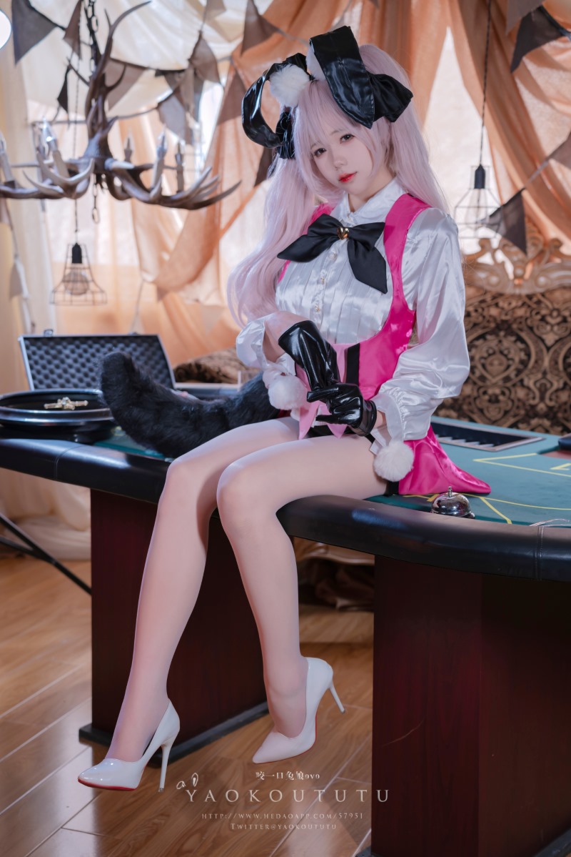咬一口兔娘(黏黏团子兔) 六月 高扬斯卡娅兔女郎