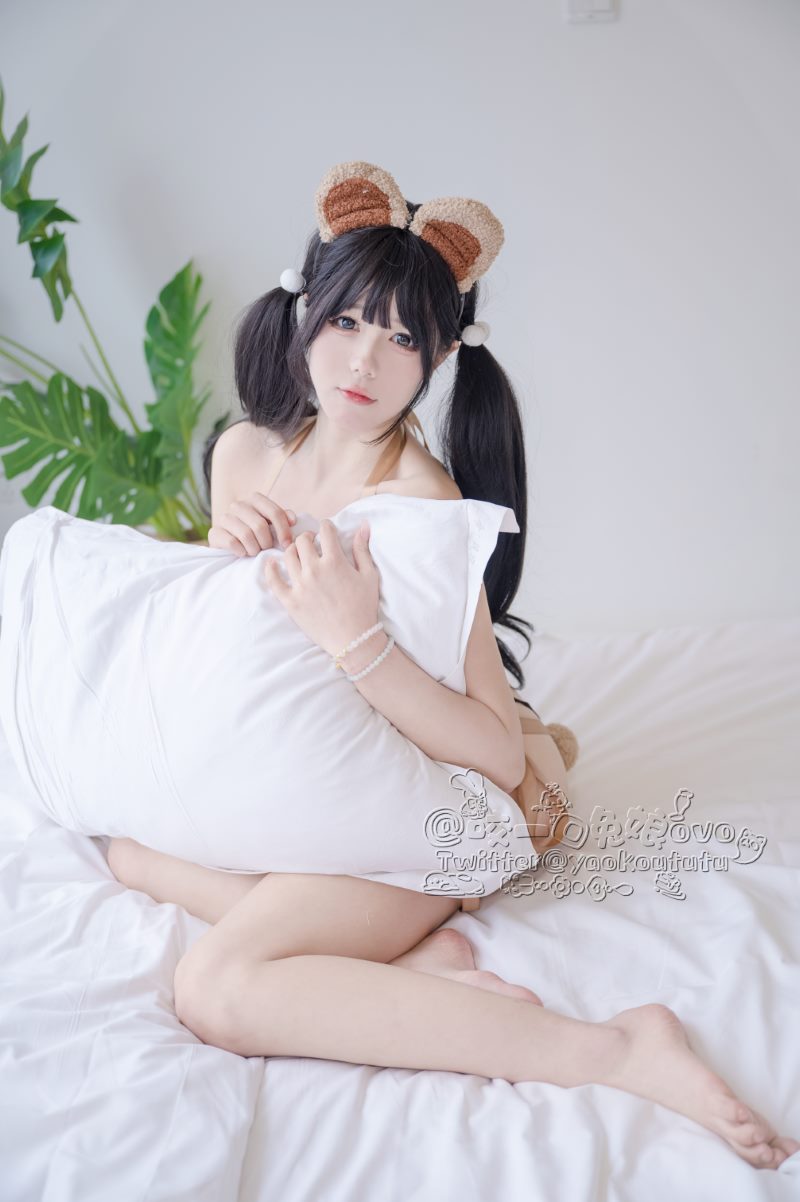 咬一口兔娘(黏黏团子兔) 小熊睡衣