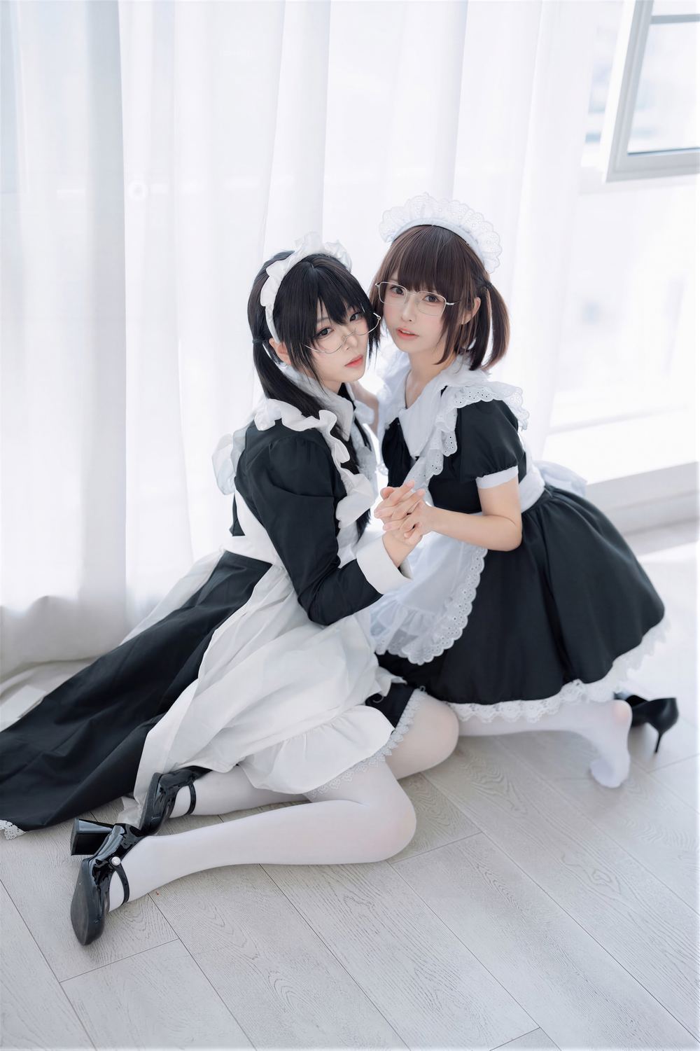 轩萧学姐&十万珍吱伏特 双人女仆