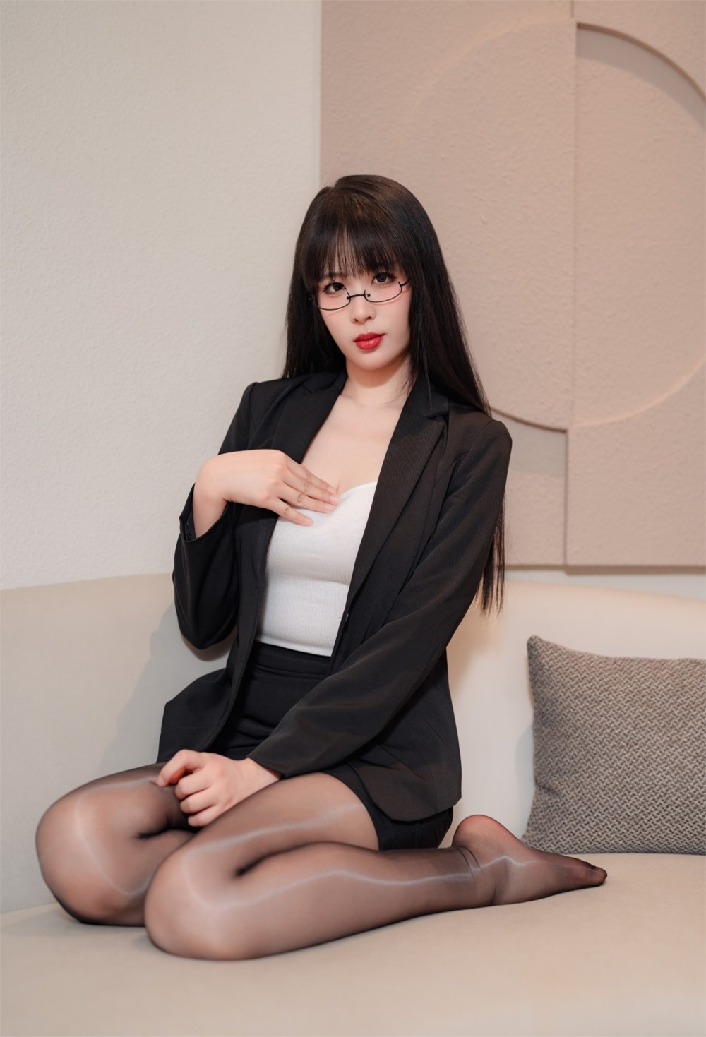 轩萧学姐 下班后的ol