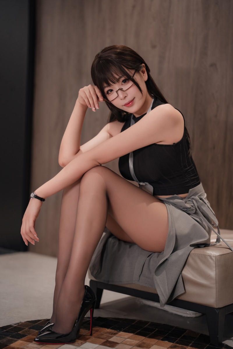 轩萧学姐 眼镜娘OL