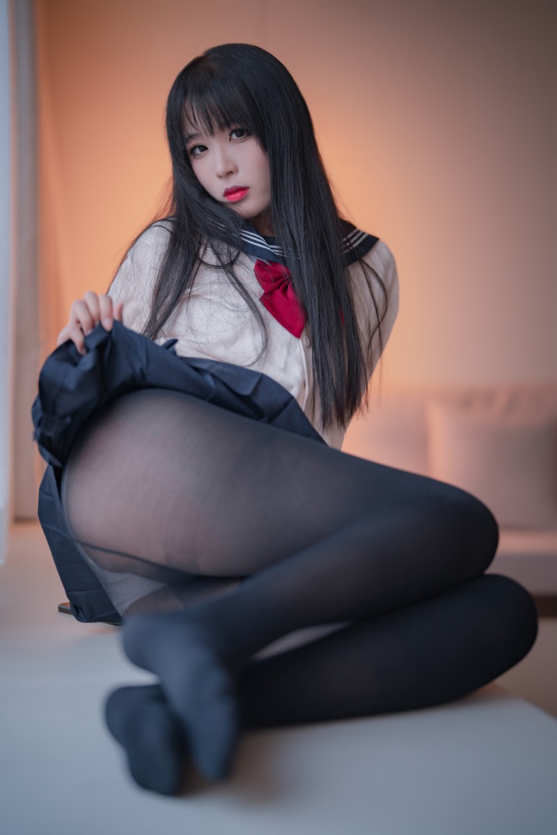 轩萧学姐 黑丝JK 2.0