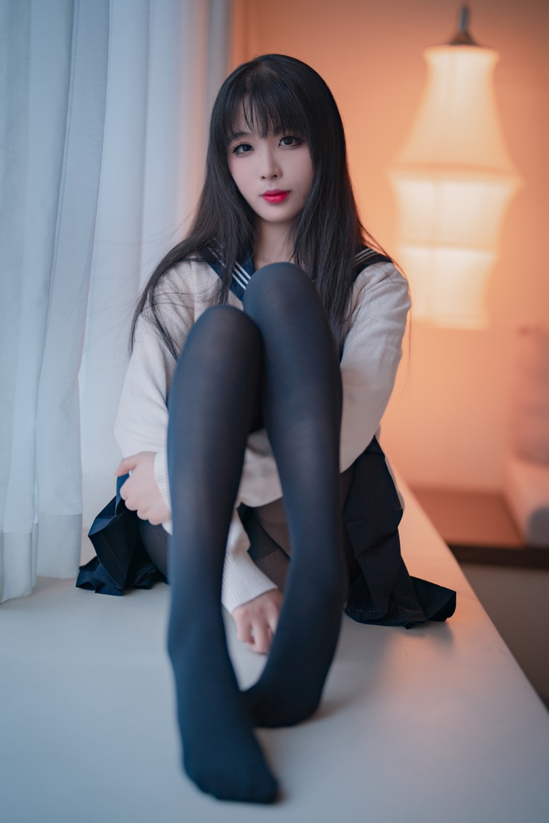 轩萧学姐 黑丝JK 2.0