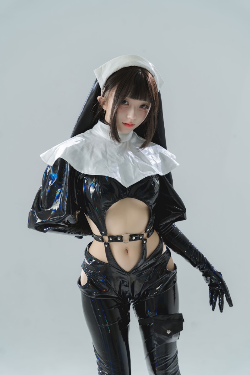 花铃 漆皮修女