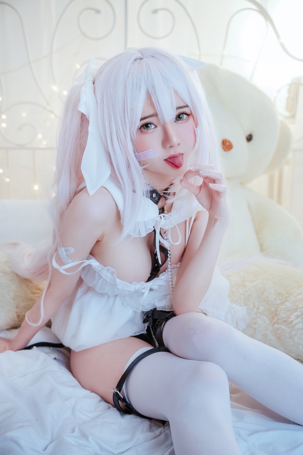Sally Dorasnow Hatsune