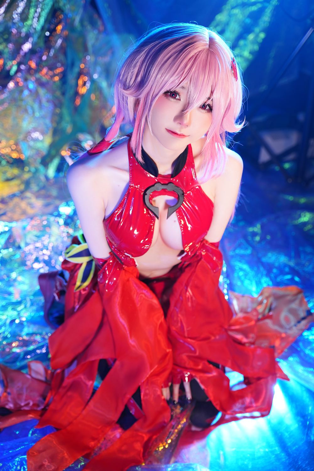 Sally Dorasnow Yuzuriha Inori