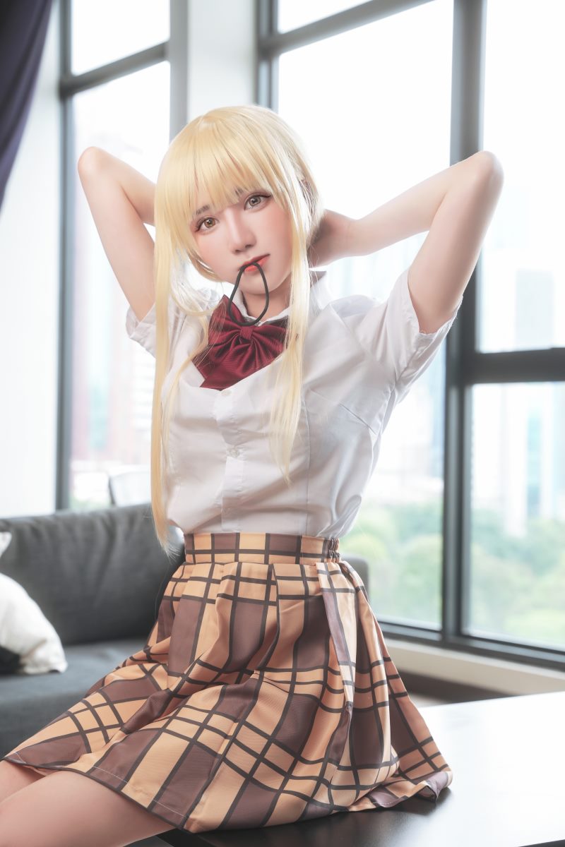 Sally Dorasnow Shiina Mahiru