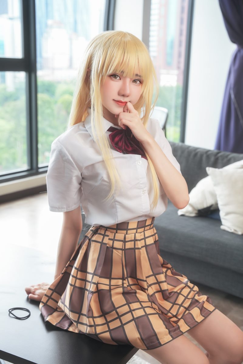Sally Dorasnow Shiina Mahiru