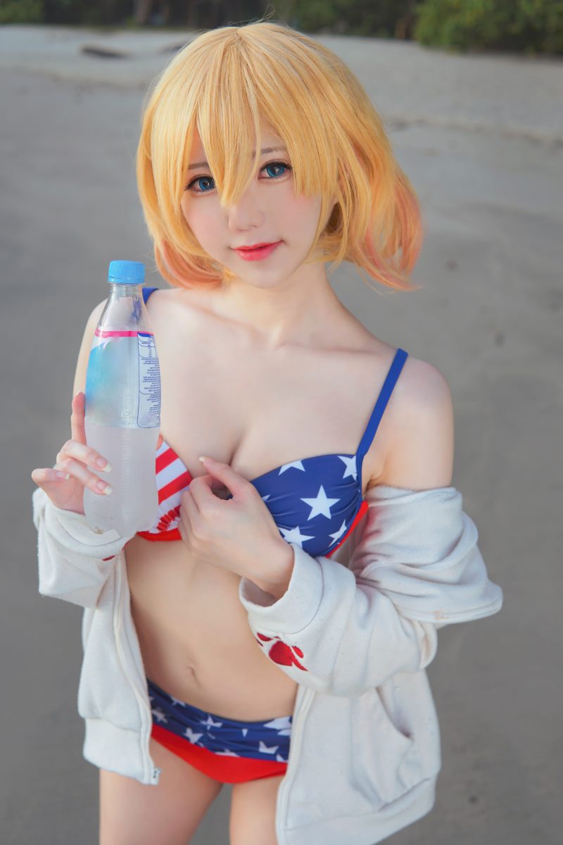 Sally Dorasnow Mami-Bikini