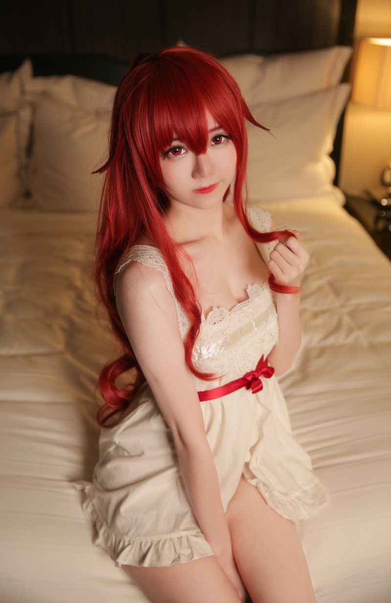Sally Dorasnow Eris-Greyrat-Sleepwear